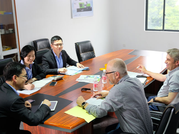 公司团队研讨会